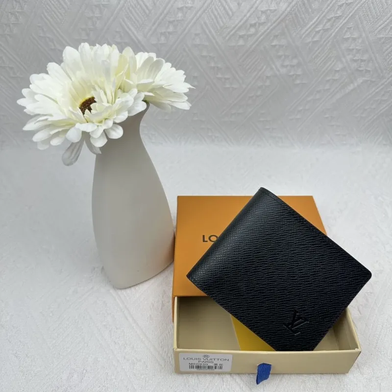 LV Wallets-14