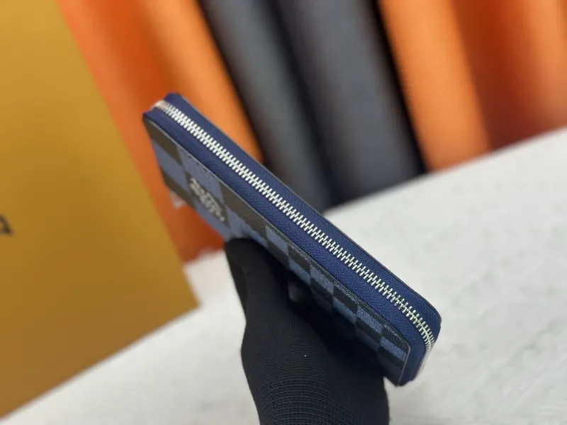LV Wallets-15 - Image 5