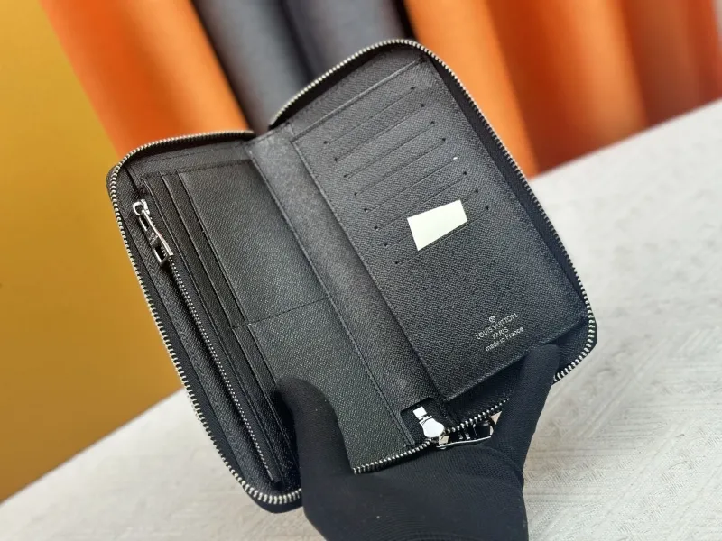 LV Wallets-16 - Image 8