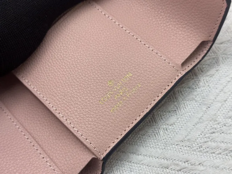 LV Wallets-17 - Image 9