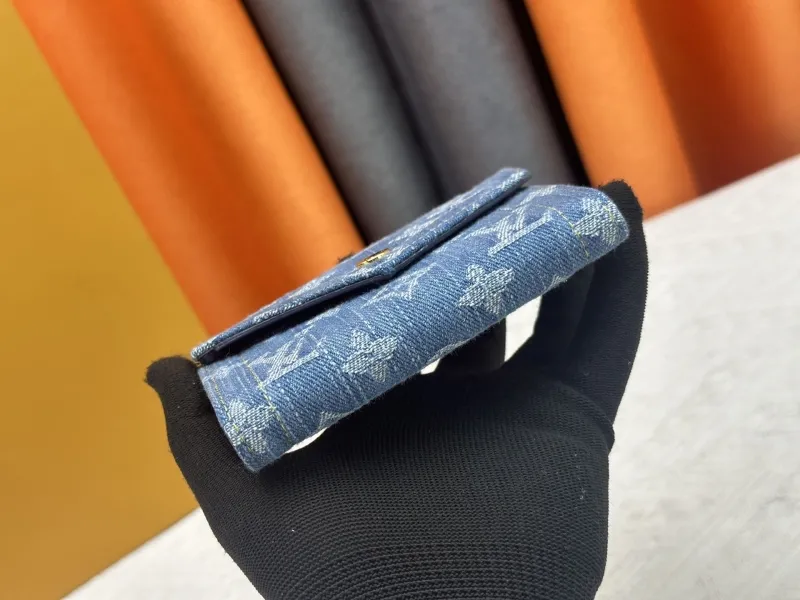LV Wallets-18 - Image 5