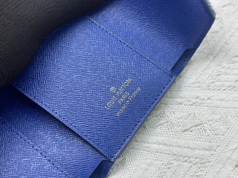 LV Wallets-18 - Image 9