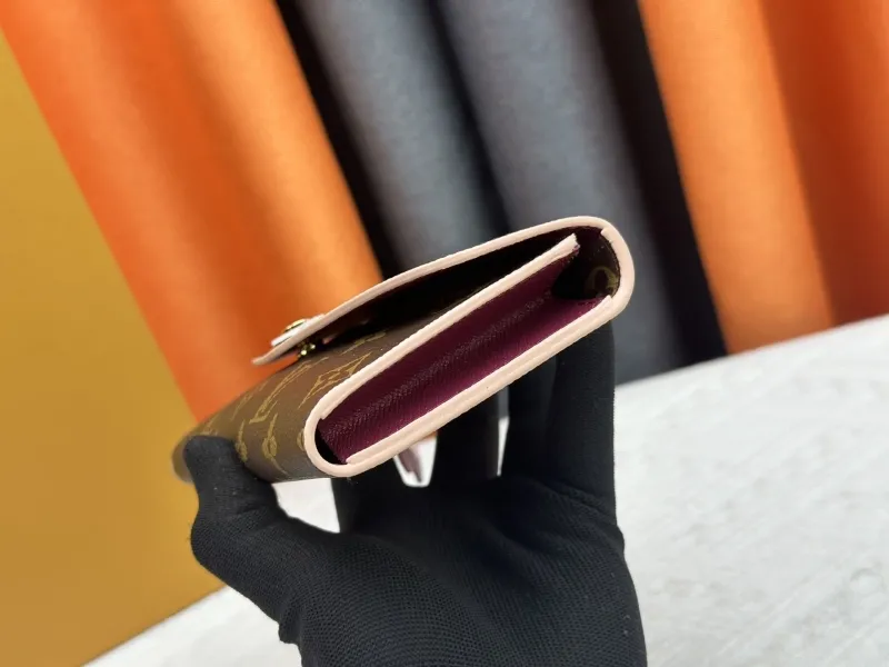LV Wallets-19 - Image 4