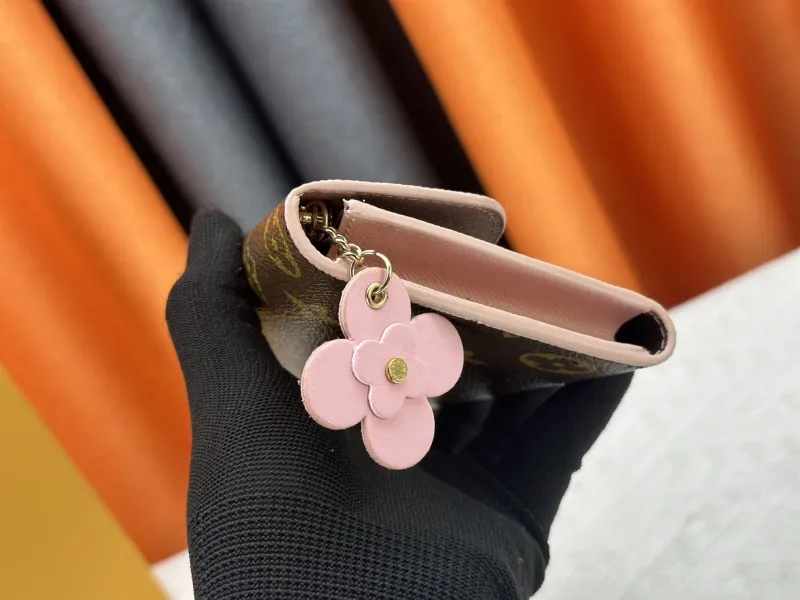 LV Wallets-21 - Image 6