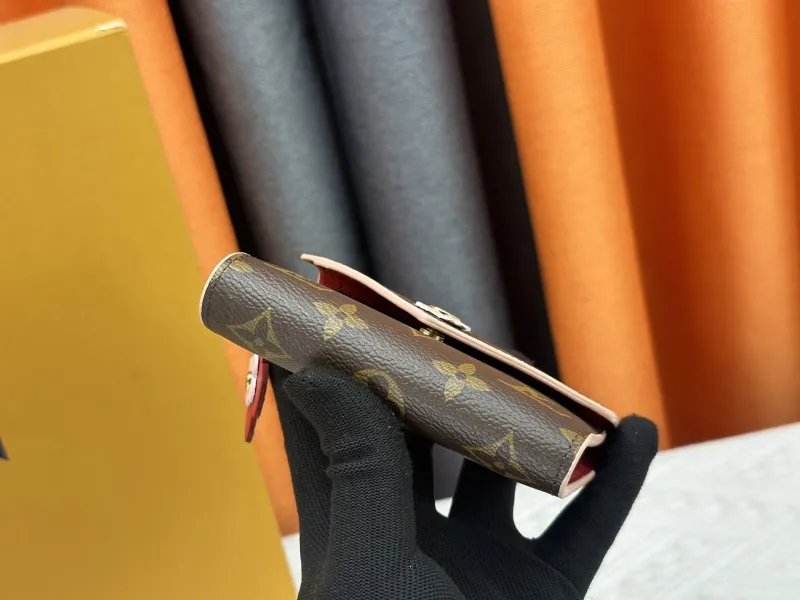 LV Wallets-23 - Image 3