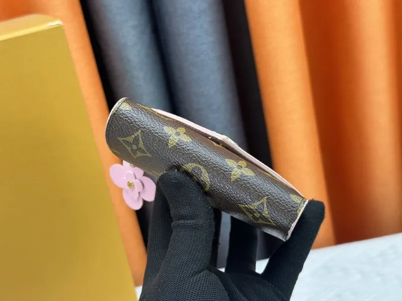 LV Wallets-25 - Image 3