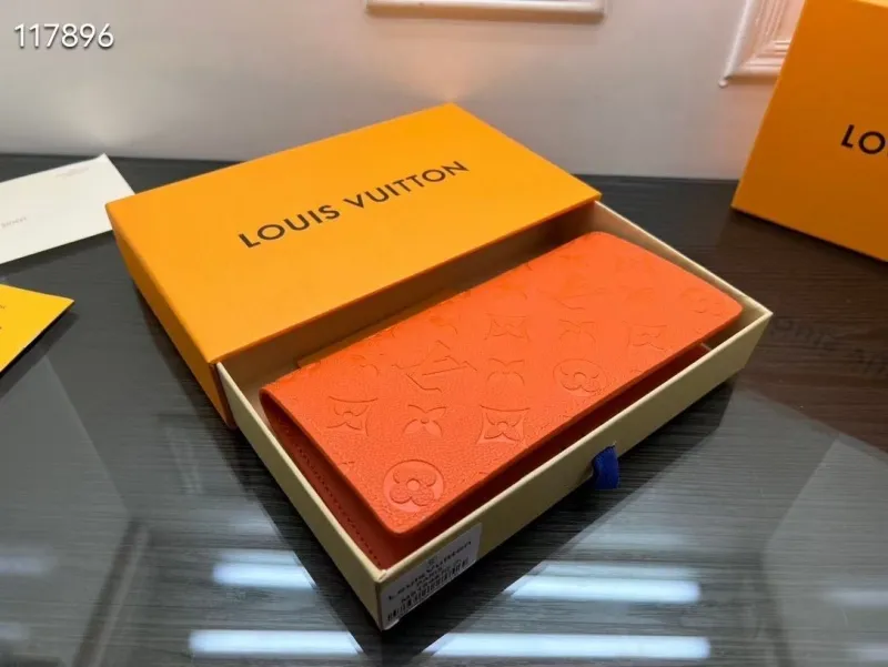 LV Wallets-29