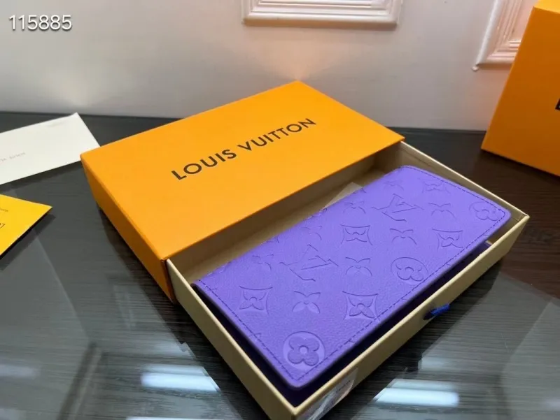 LV Wallets-30