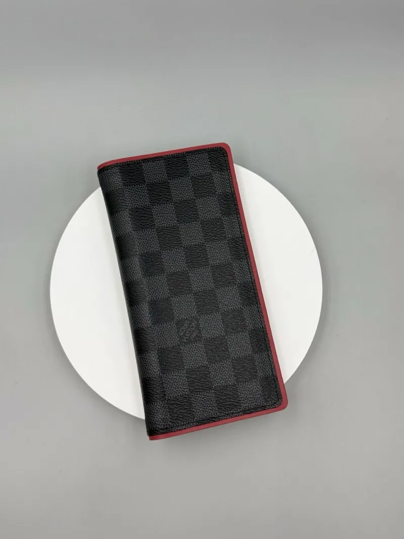 LV Wallets-31