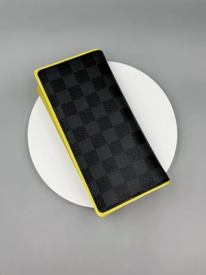 LV Wallets-34