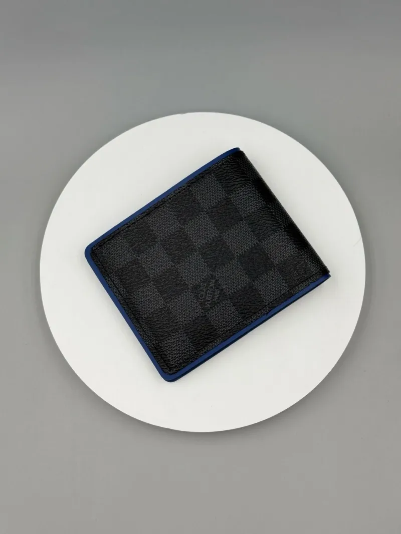LV Wallets-36