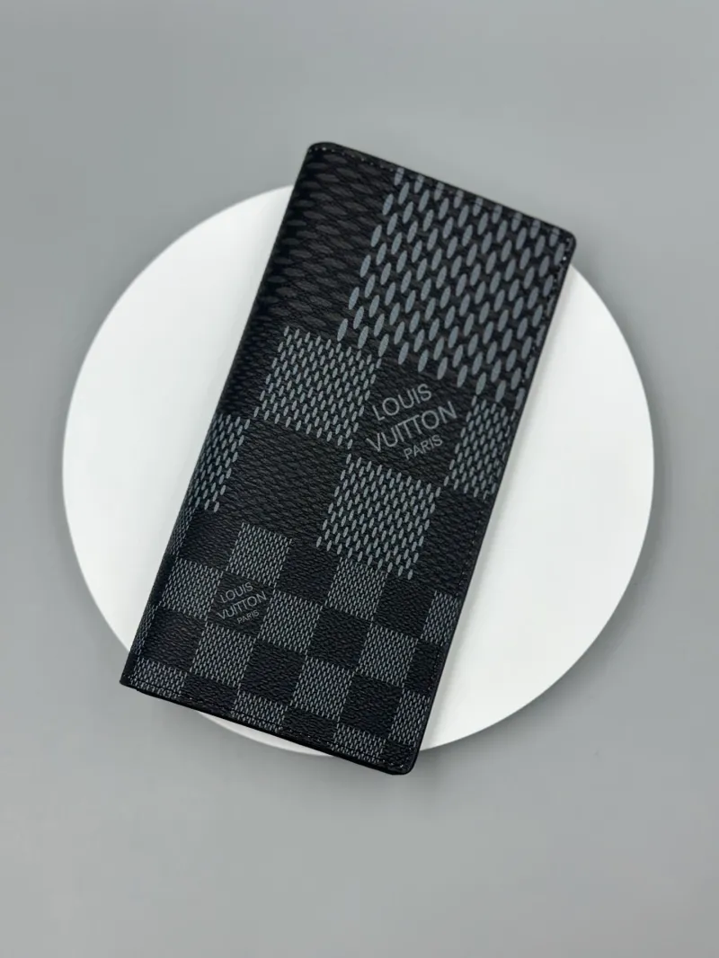 LV Wallets-47