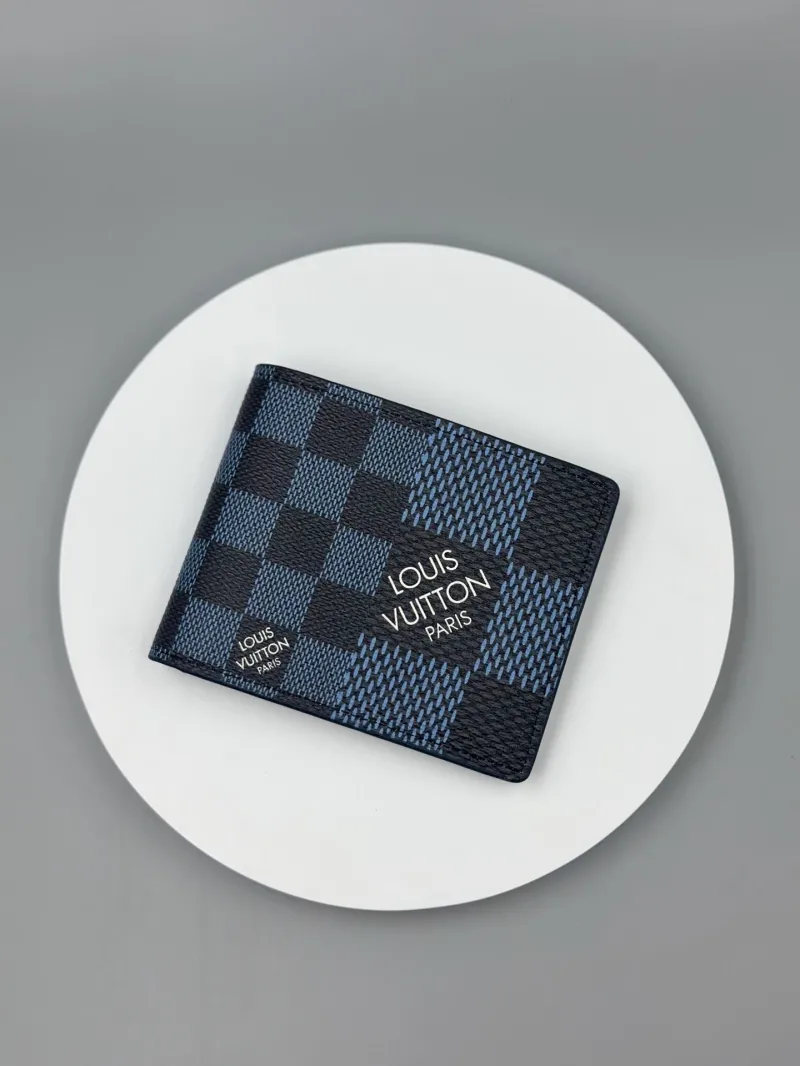 LV Wallets-48