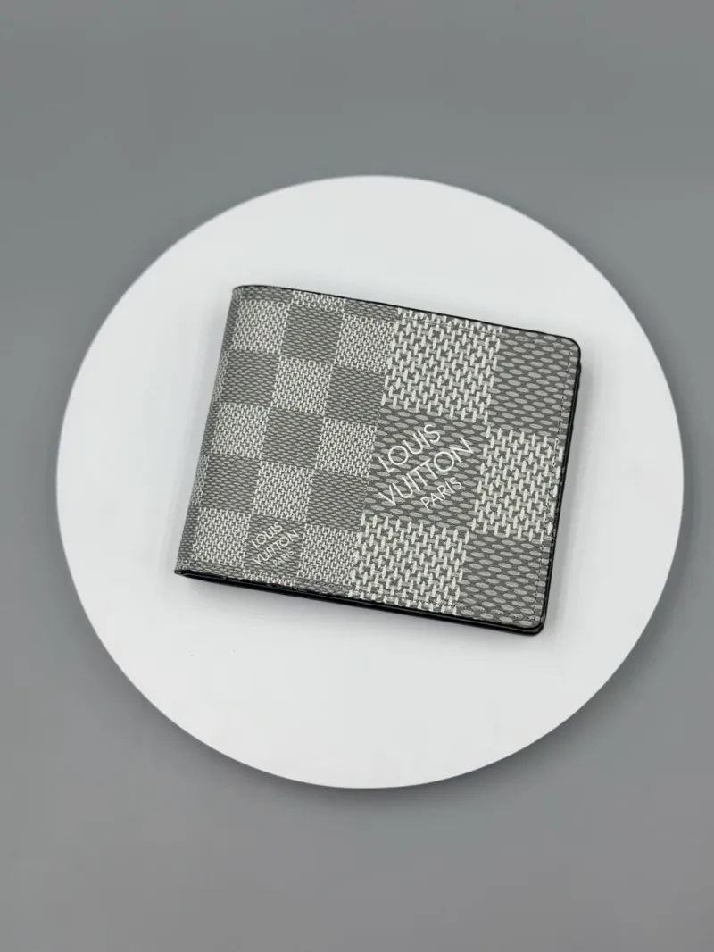 LV Wallets-49