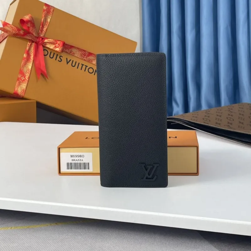 LV Wallets-51