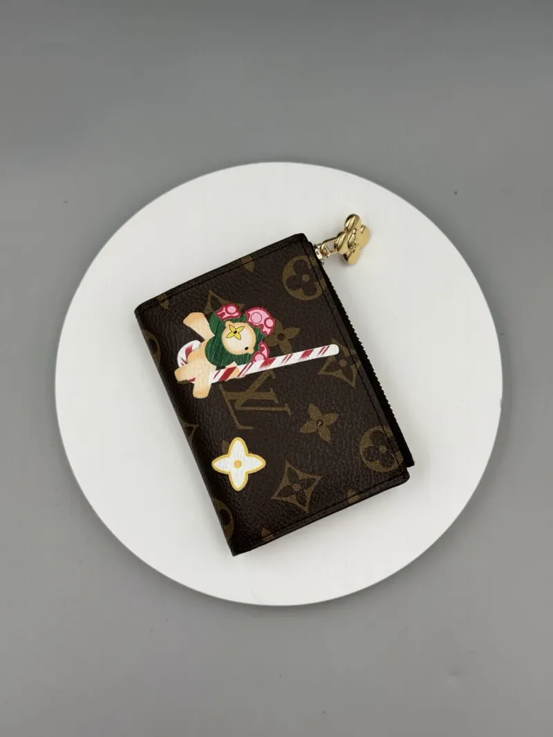 LV Wallets-60