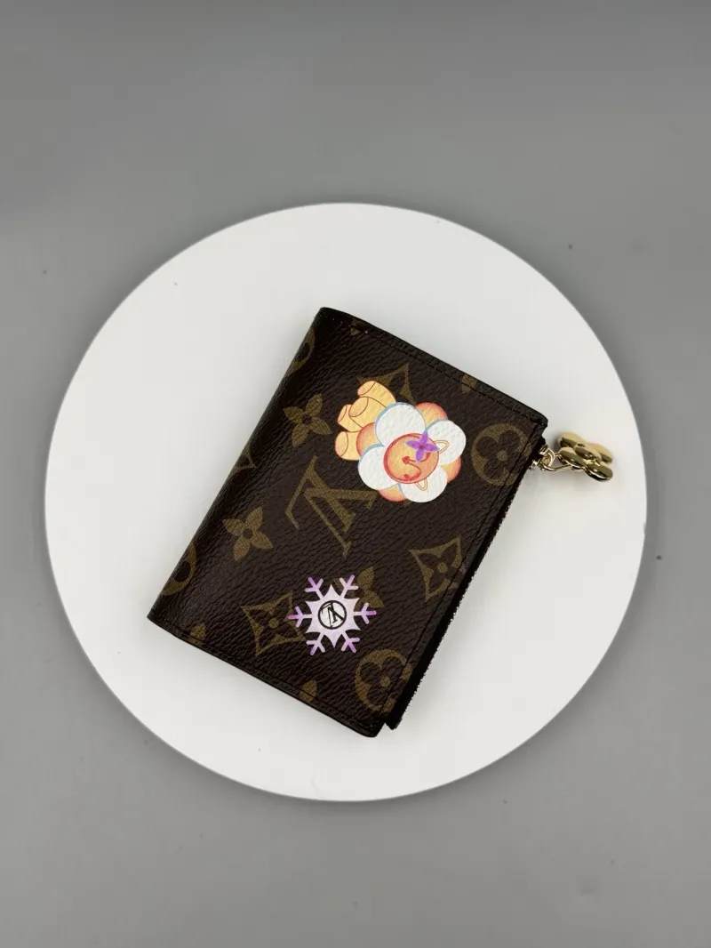 LV Wallets-61