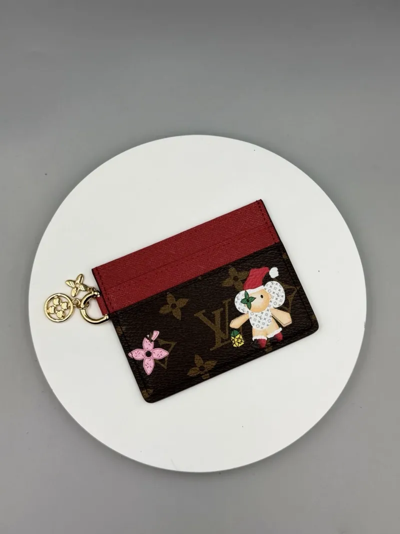LV Wallets-64