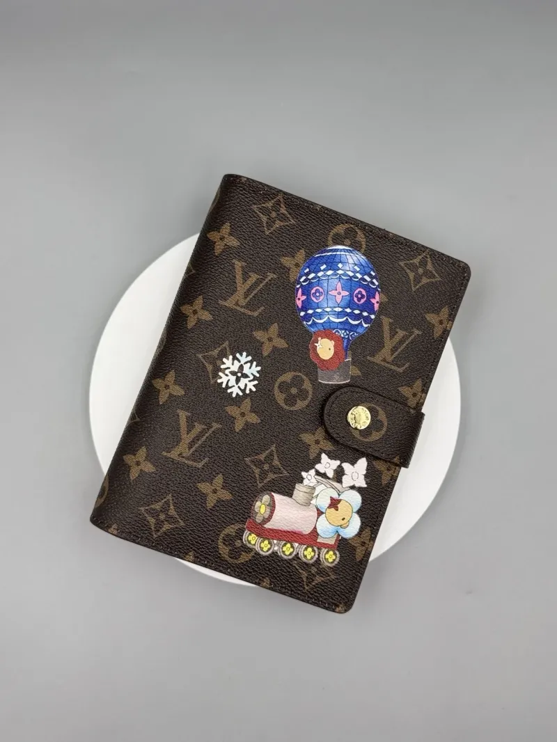 LV Wallets-65