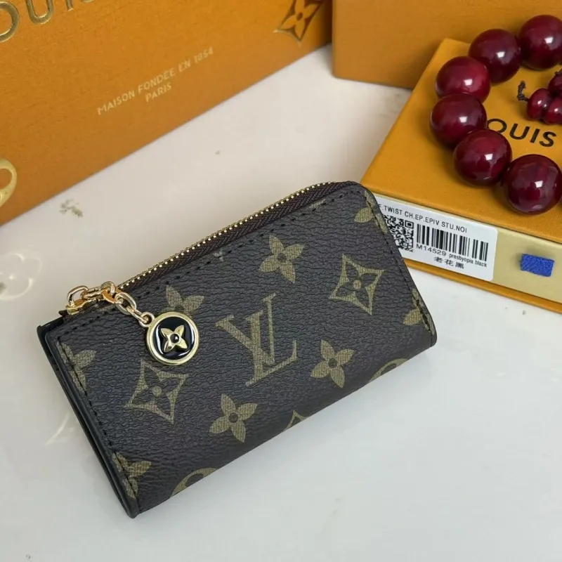 LV Wallets-71