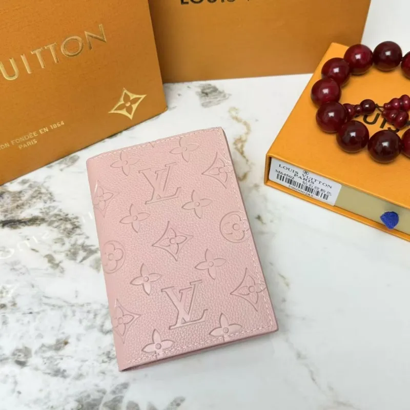LV Wallets-82