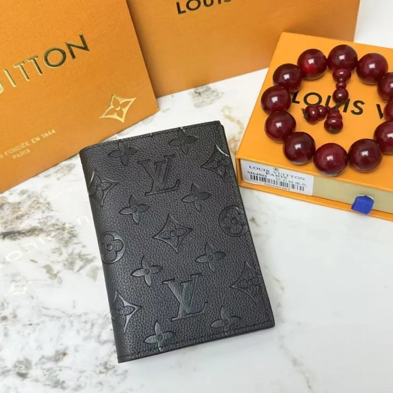 LV Wallets-84