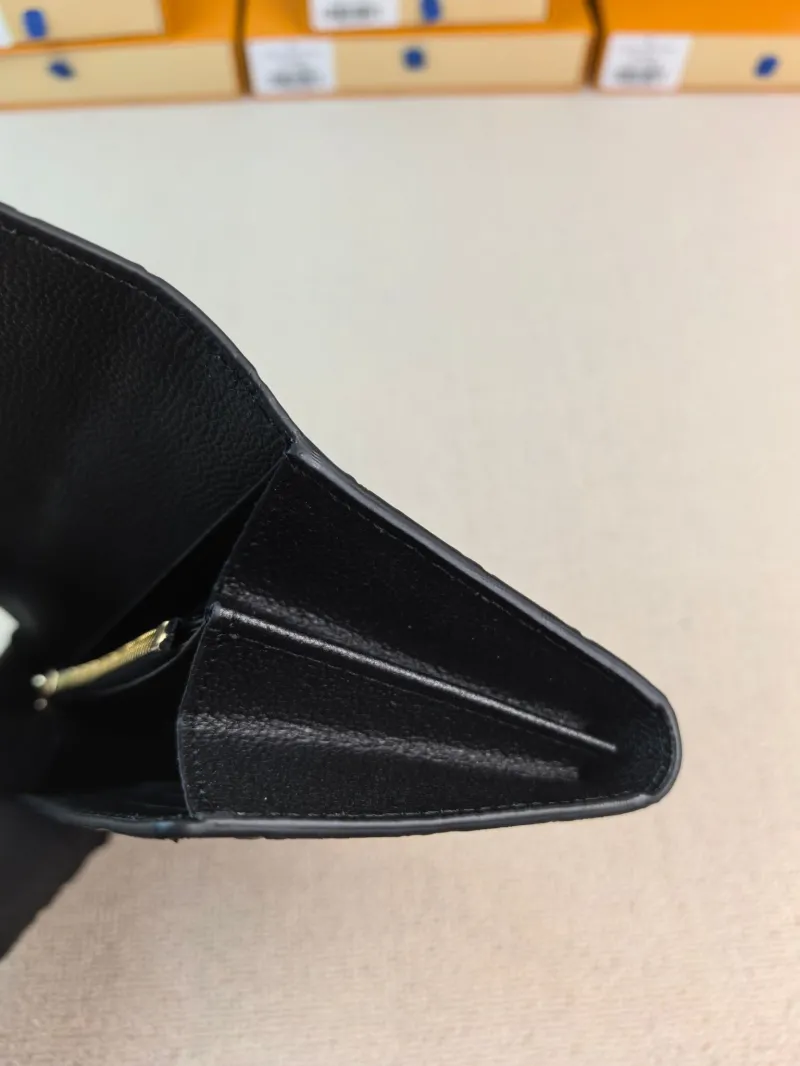 LV Wallets-89 - Image 5