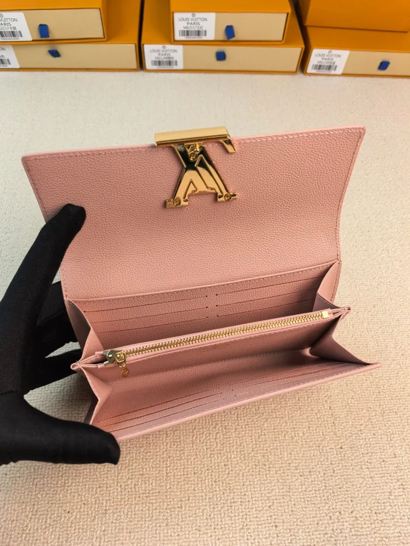 LV Wallets-92 - Image 4