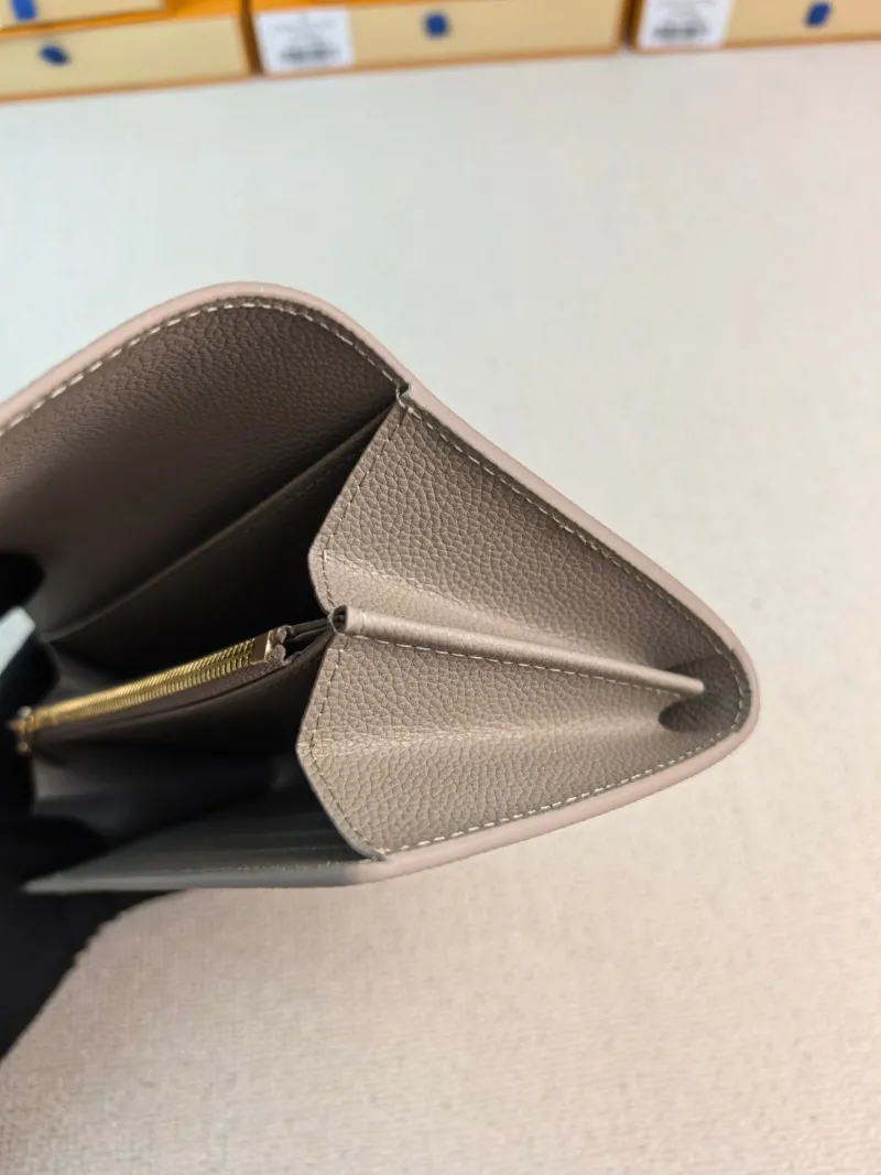 LV Wallets-93 - Image 4