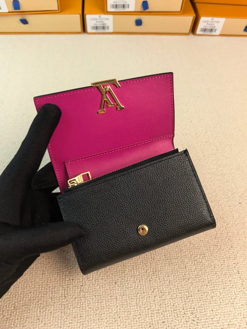 LV Wallets-96 - Image 3