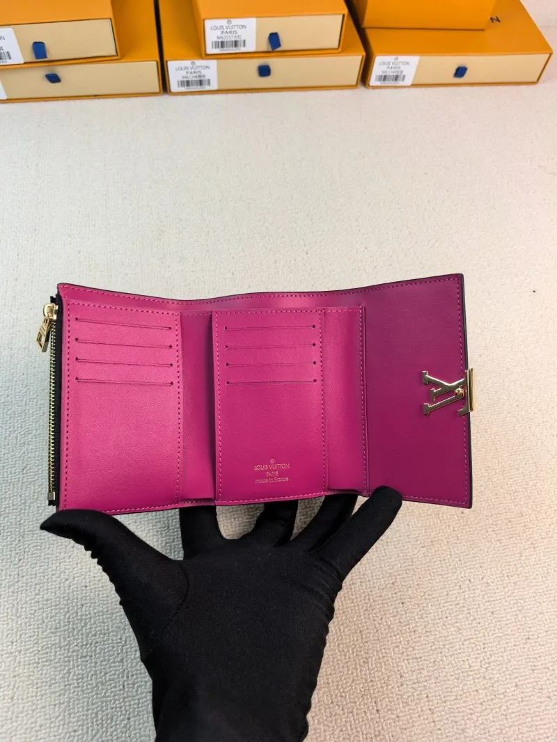 LV Wallets-96 - Image 6