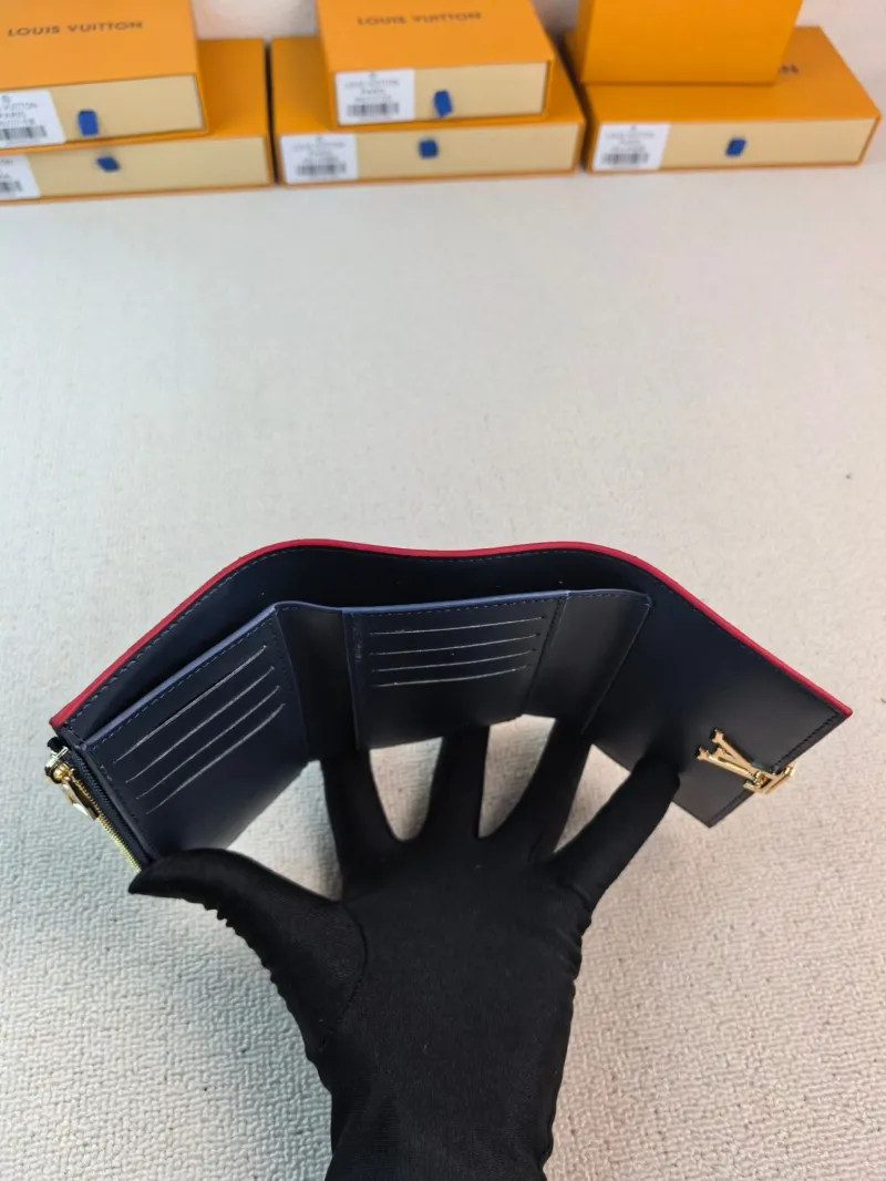 LV Wallets-97 - Image 4
