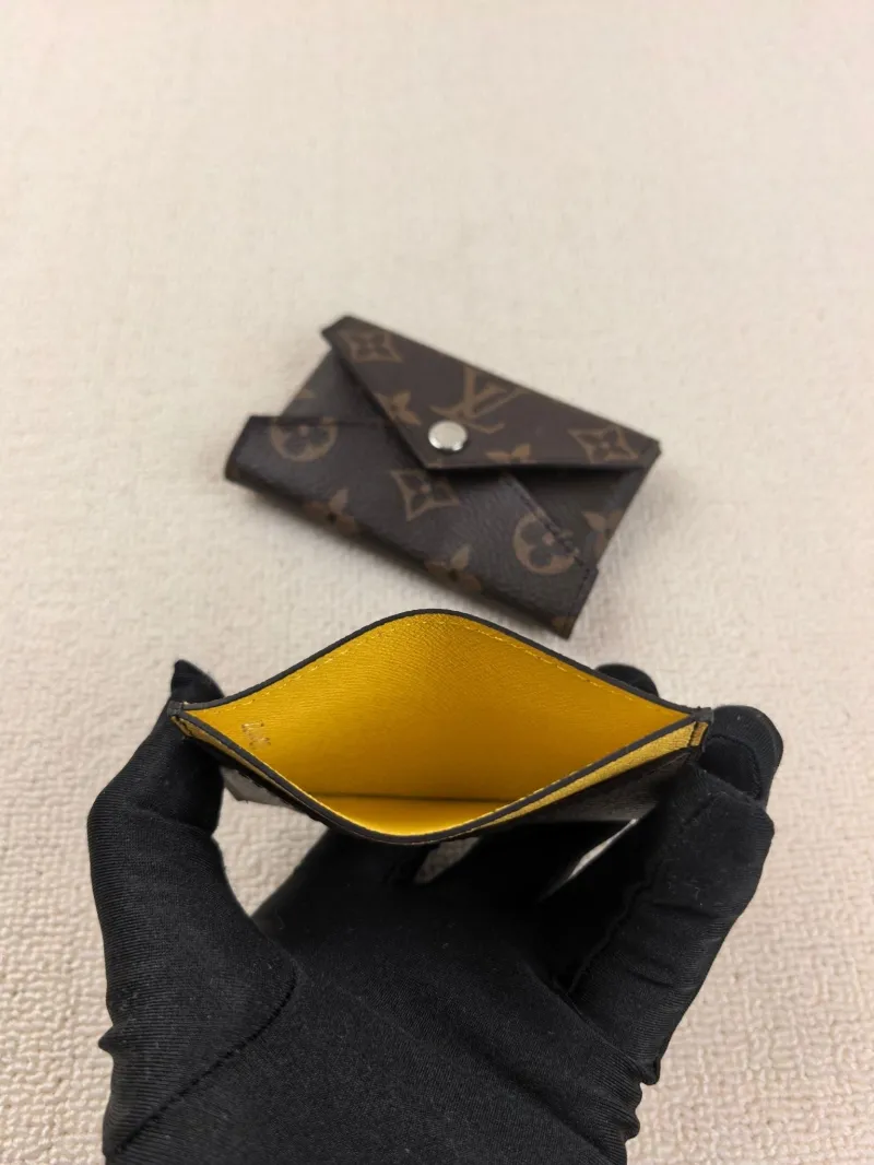 LV Wallets-106 - Image 7