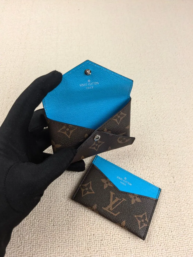 LV Wallets-107 - Image 4