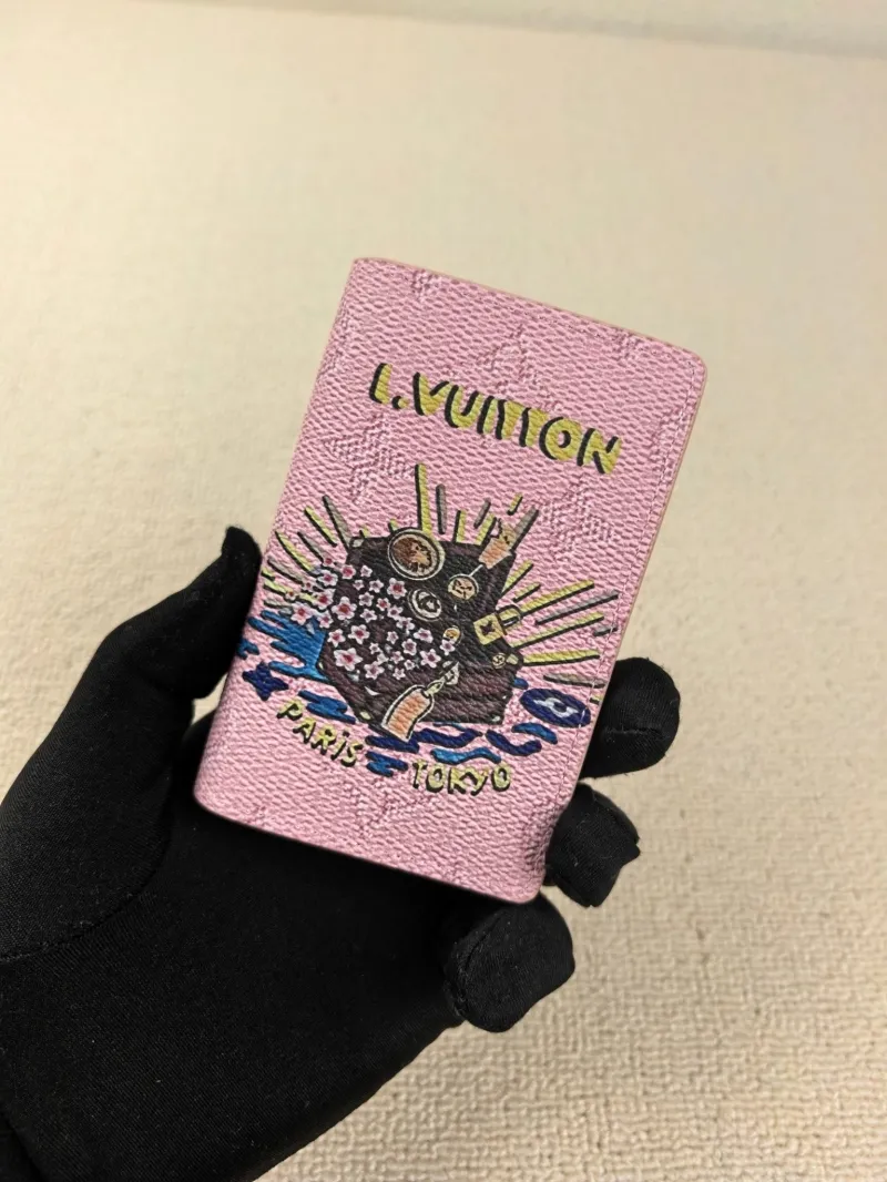 LV Wallets-108