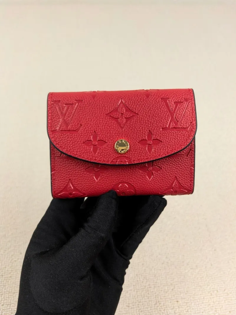 LV Wallets-136