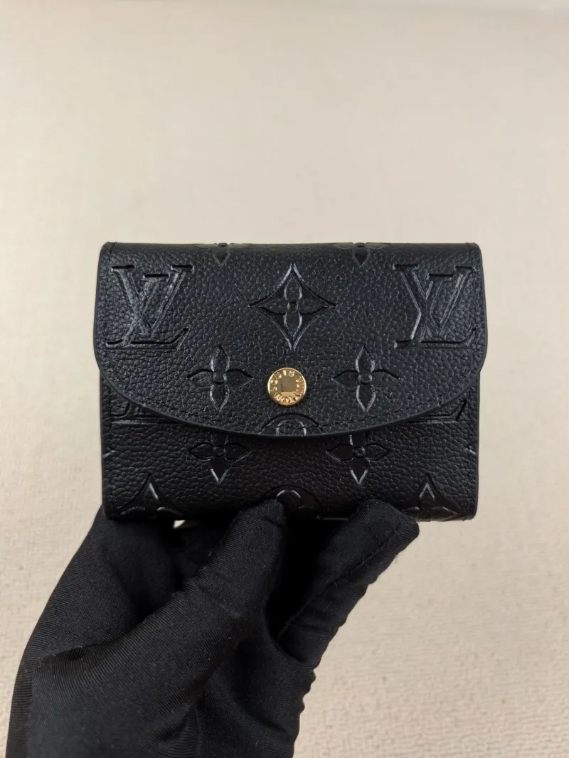 LV Wallets-137