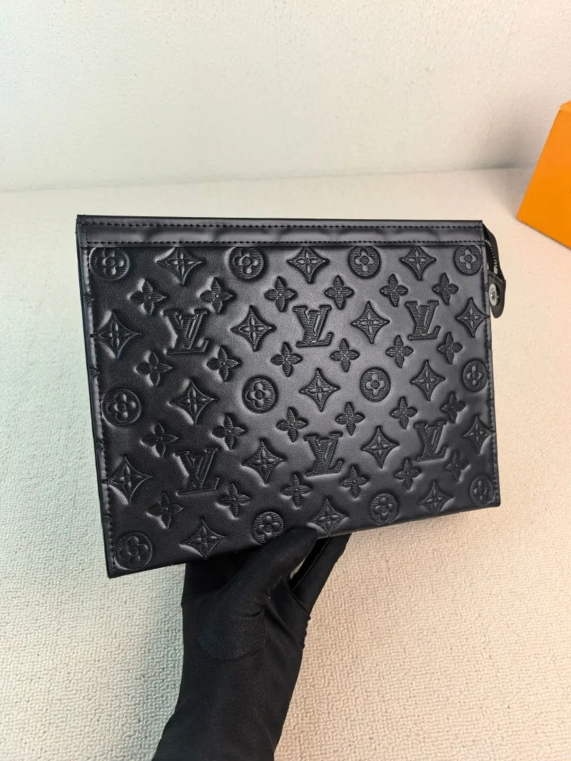 LV Wallets-153
