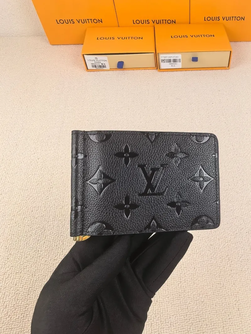 LV Wallets-170
