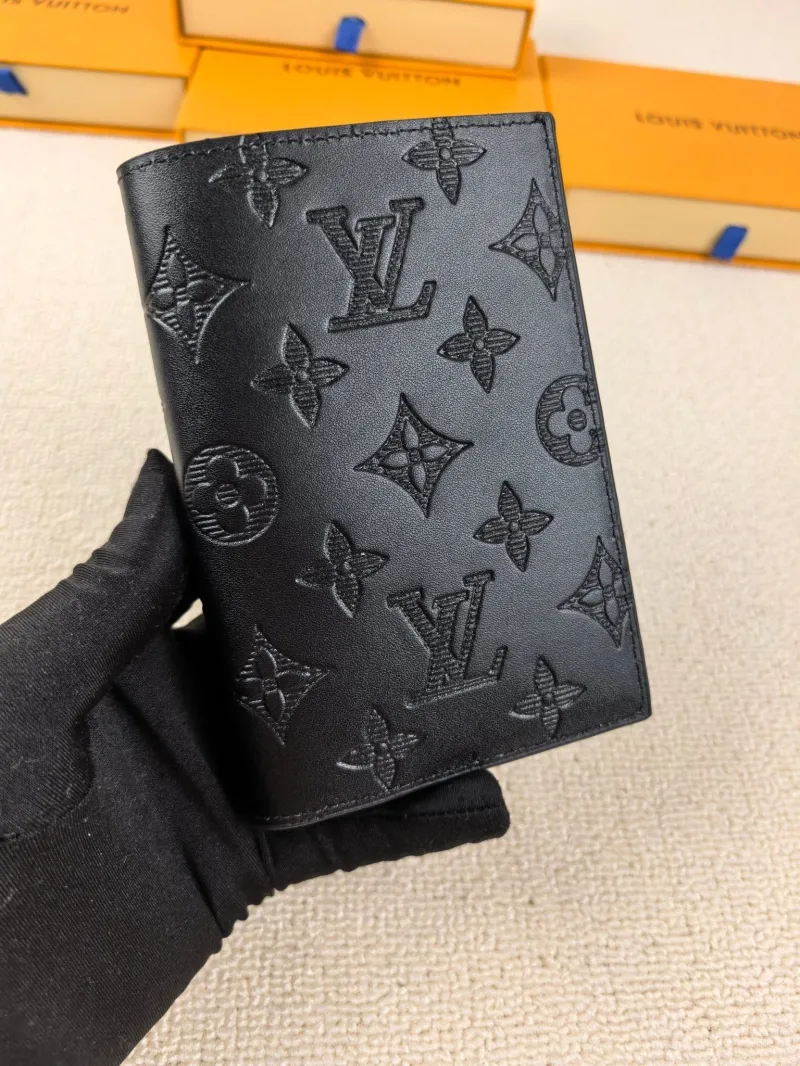 LV Wallets-217