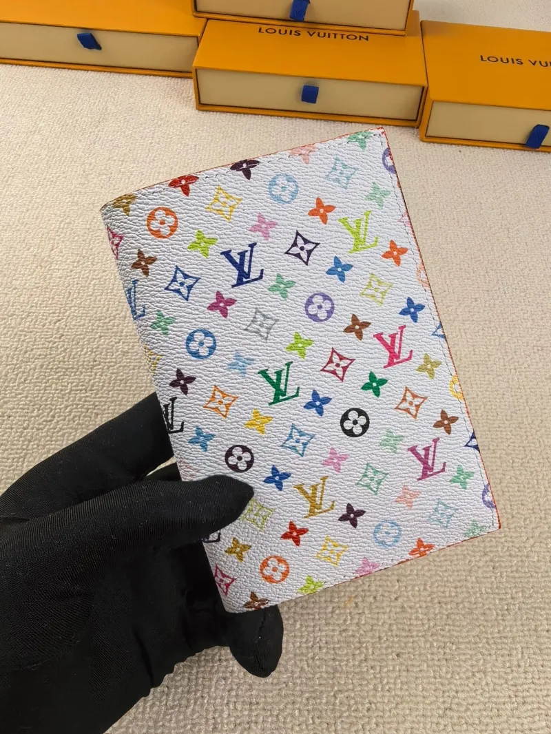 LV Wallets-220
