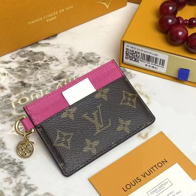 LV Wallets-234