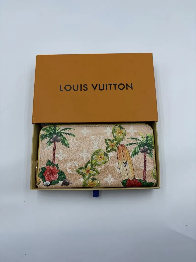 LV Wallets-255
