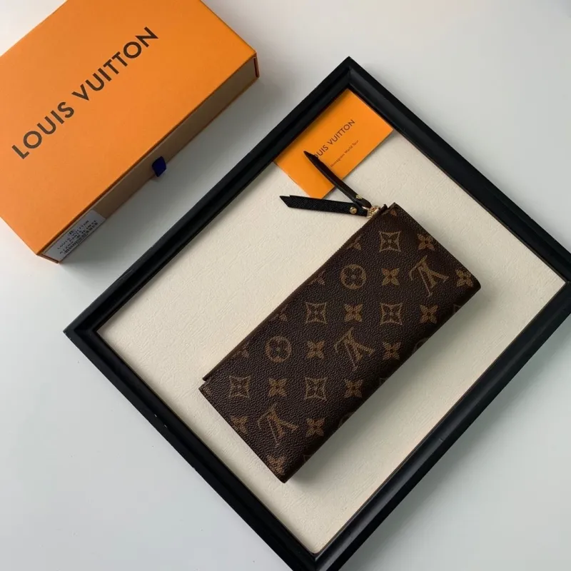 LV Wallets-262