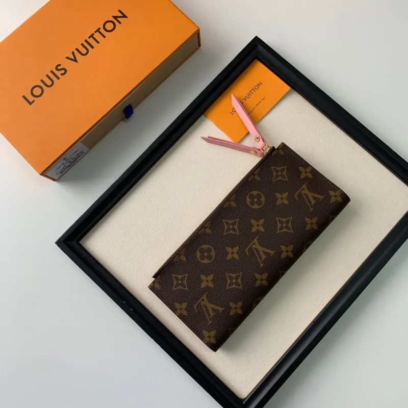 LV Wallets-263