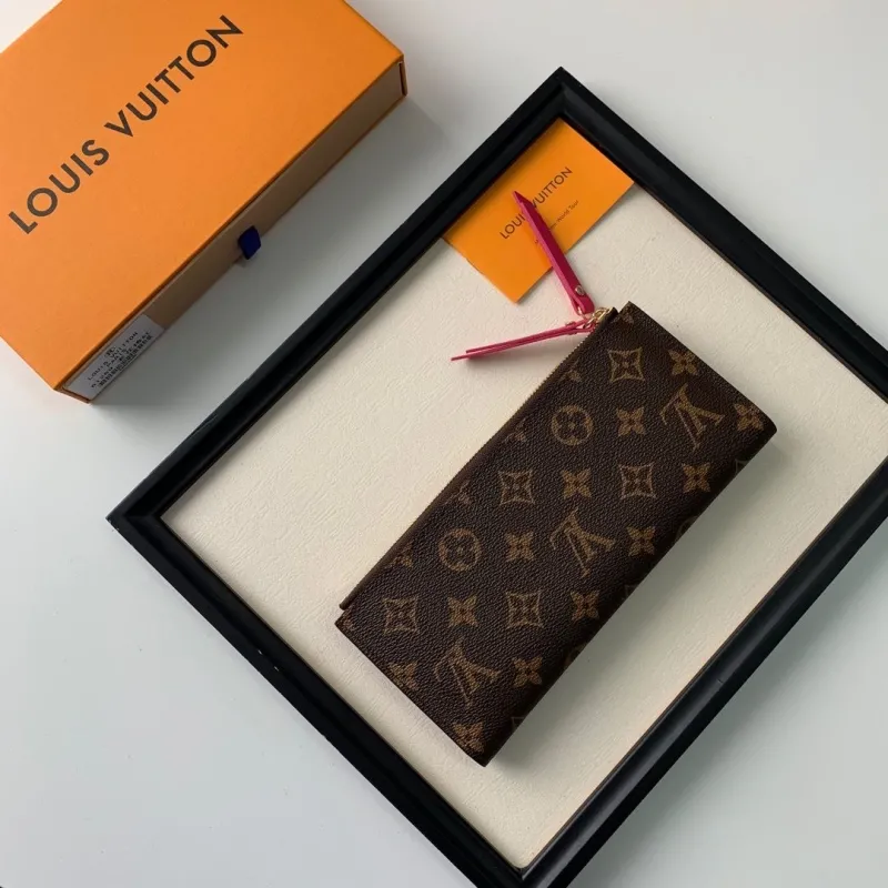 LV Wallets-264