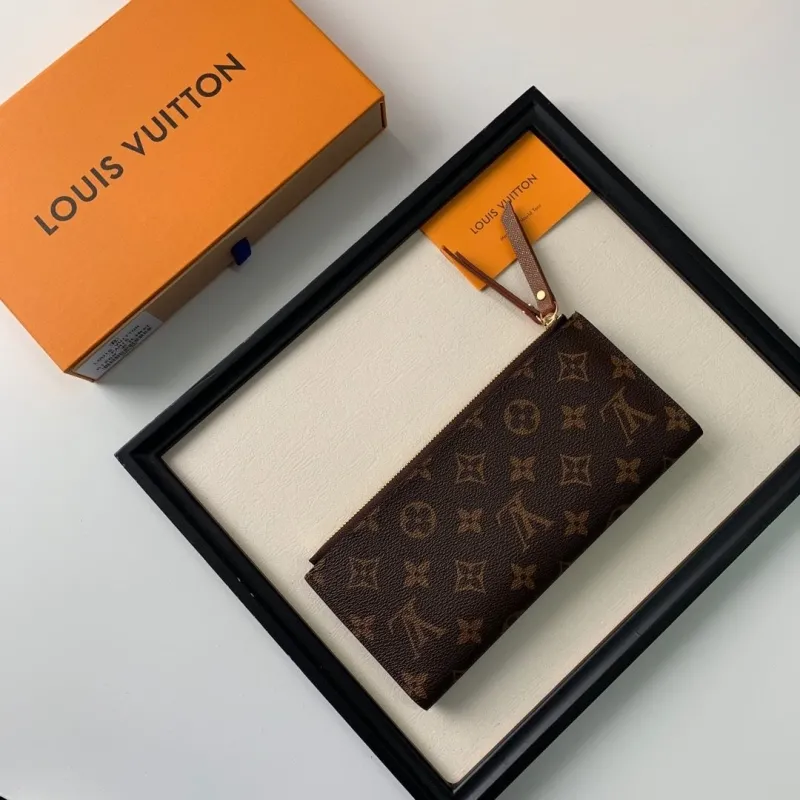 LV Wallets-265