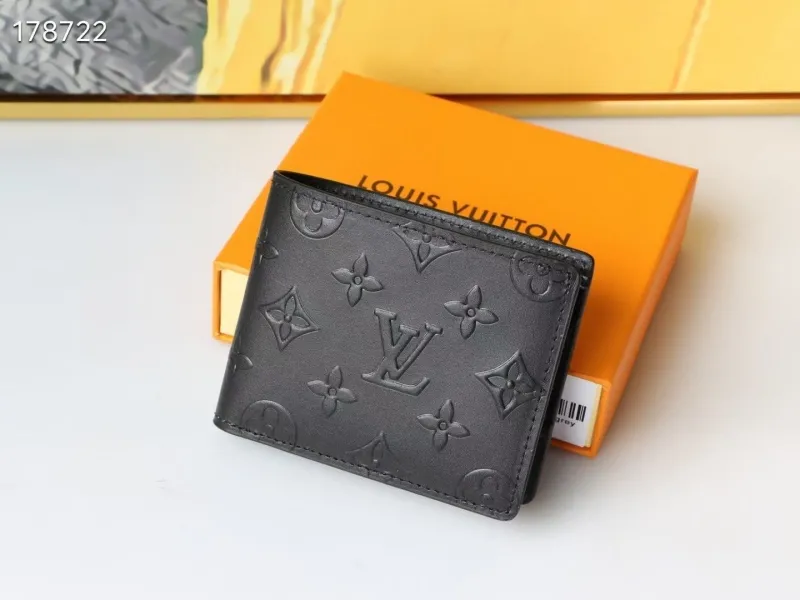 LV Wallets-276