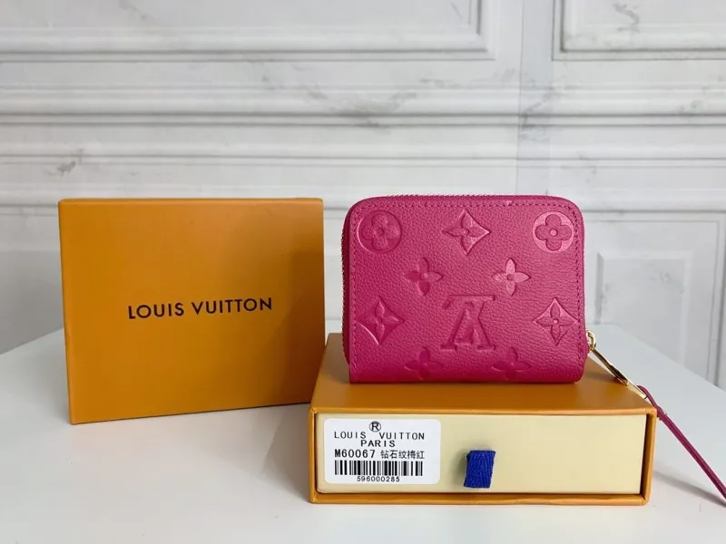 LV Wallets-284