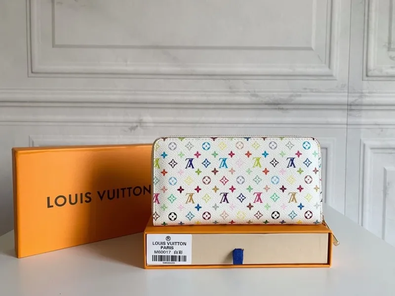 LV Wallets-332
